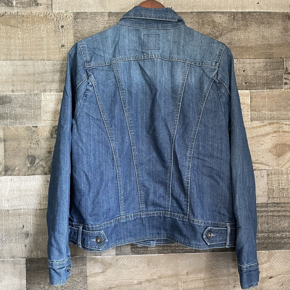 Gloria Vanderbilt Jean Jacket Womens M Blue Distressed Denim Trucker Pockets - Picture 5 of 6